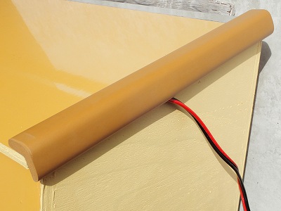 クッションが柔らかいので配線を傷つけない